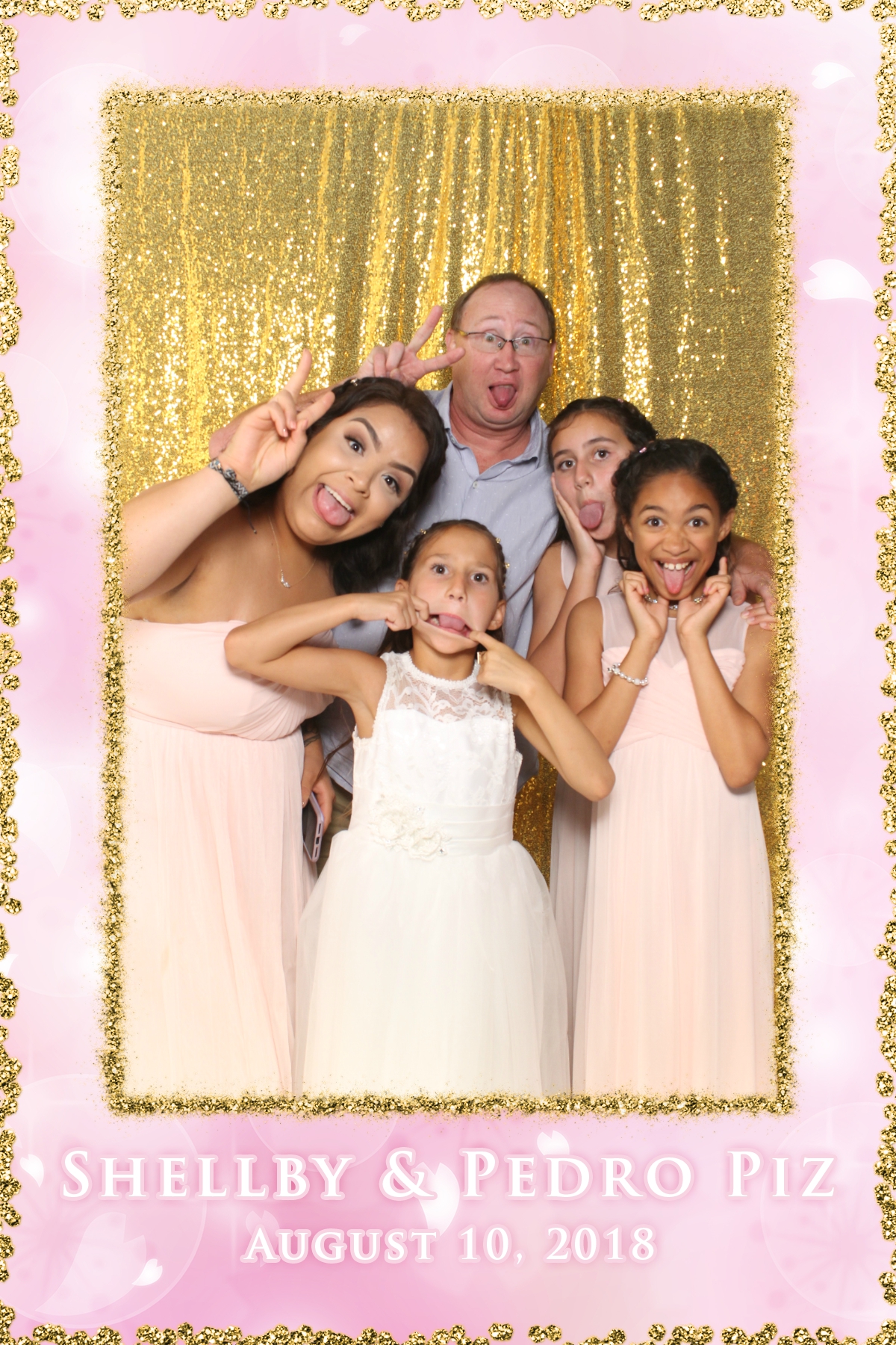 Piz Wedding | View more photos from the event at gallery.niknoxphotobox.com/u/NiKnox-Photo-Box/Piz-Wedding